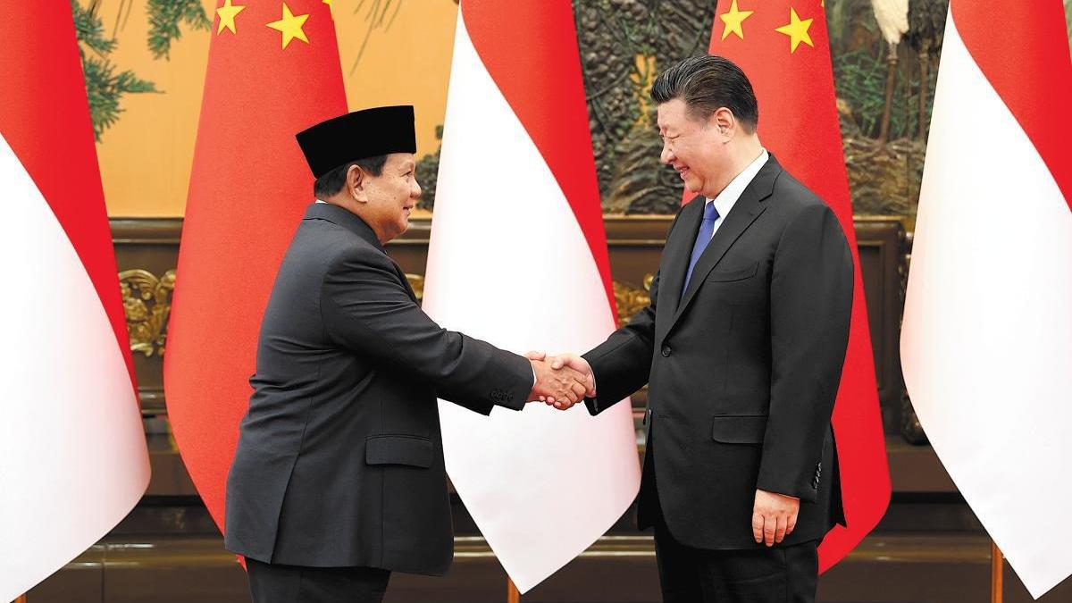 Presiden Indonesia Prabowo Subianto berjanji untuk mempertahankan hubungan dekat dengan China selama pertemuan dengan pemimpinnya, Xi Jinping.(China Daily)