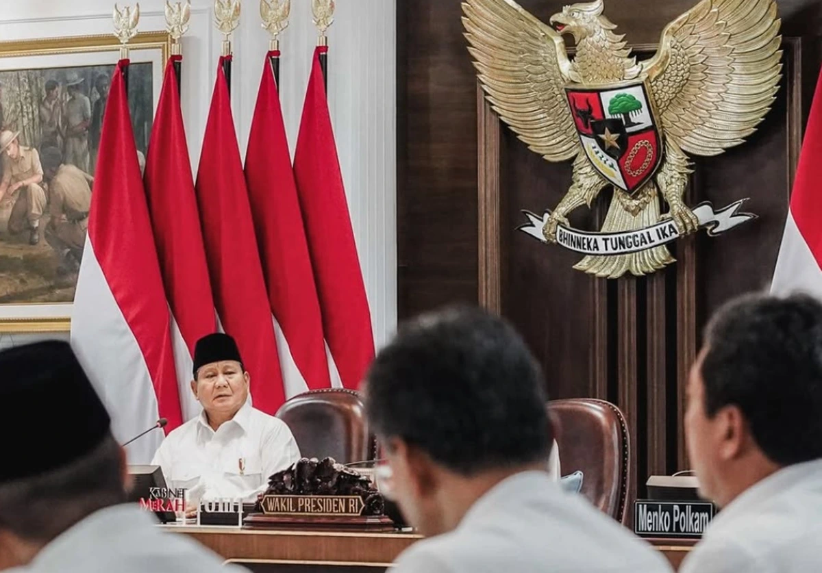 Presiden Prabowo Subianto saat rapat bersama jajaran menteri.(Instagram)