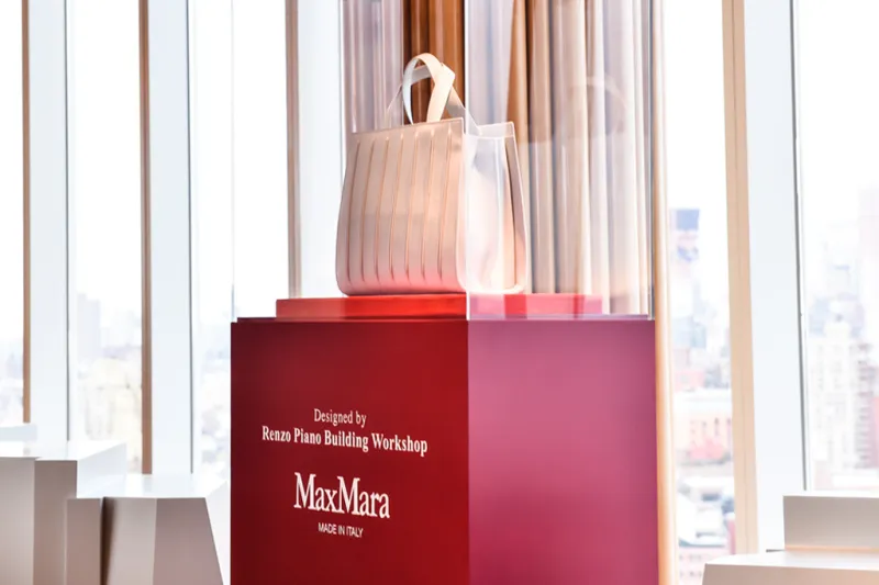 Whitney Bag dari Max Mara, Tolok Ukur Desain Italia