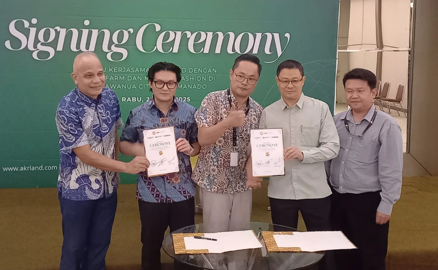 Keterangan pers pembangunan Kawanua City Mall sebagai pusat destinasi baru shopping, lifestyle, Sport & entertainment di Sulawesi Utara.