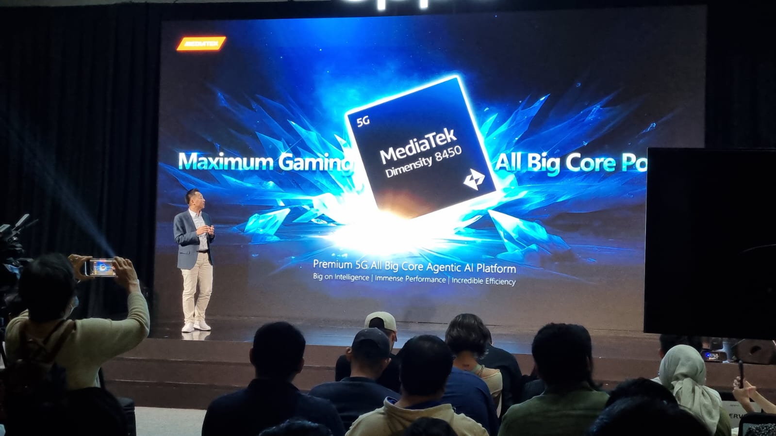 Thomas Ho, Senior Product Marketing Director MediaTek, tampil dalam acara Product Pre-Briefing peluncuran OPPO Reno 14 Series di Jakarta pada 8 Juli 2025.