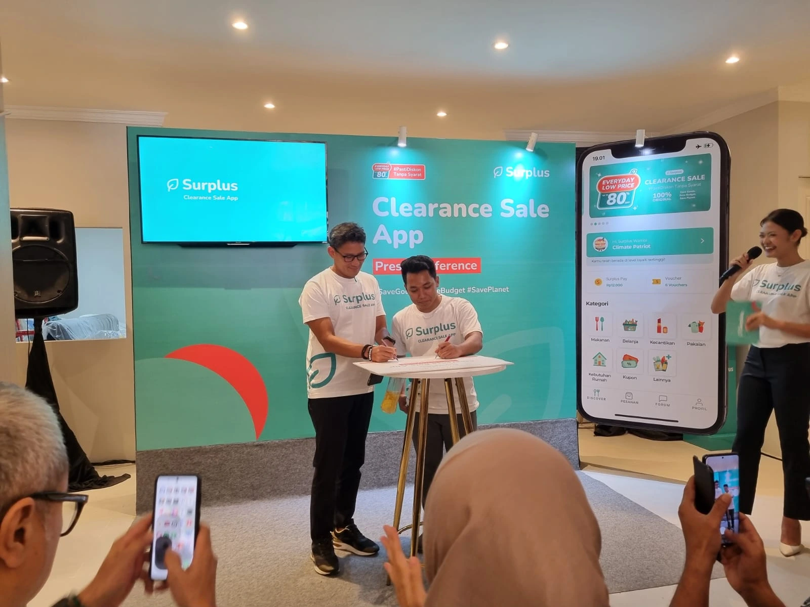 Press Conference: Surplus Indonesia Clearance Sale App, Jumat (18/7/2025).