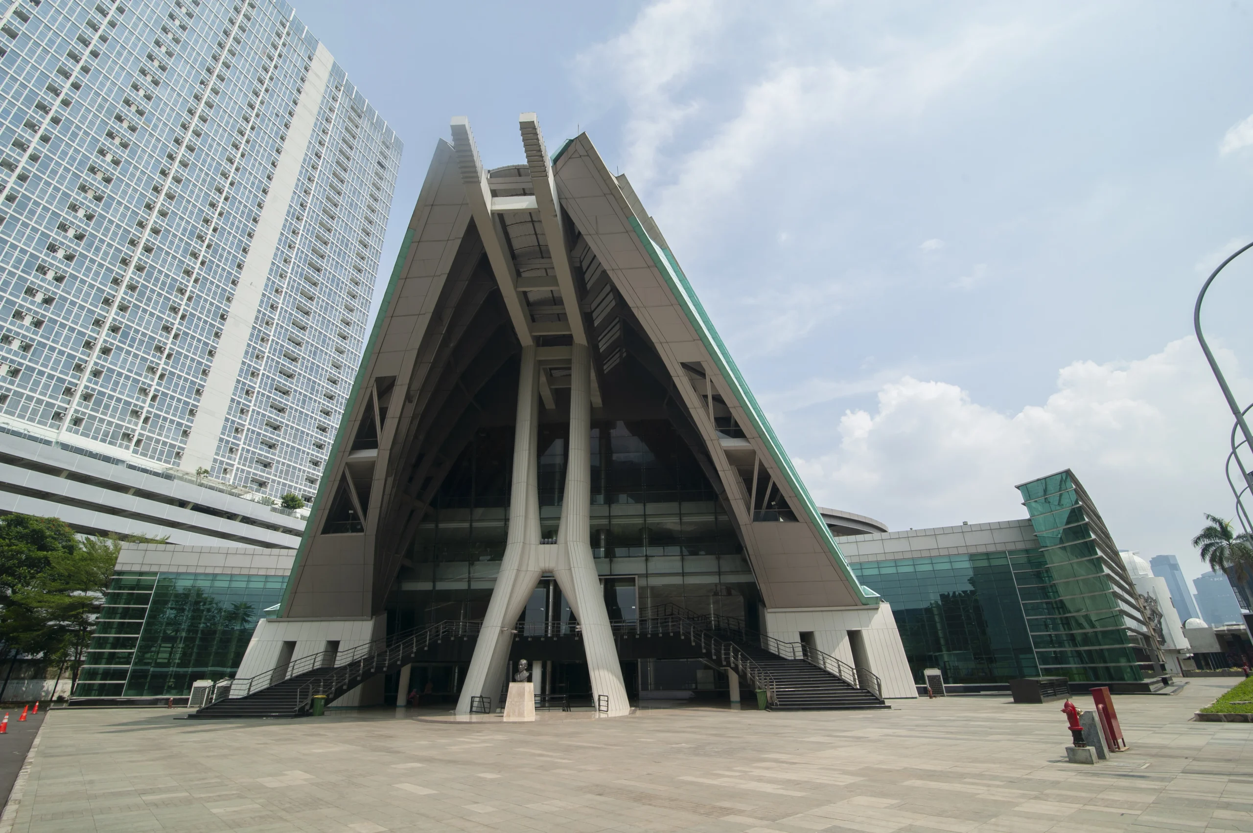 Pameran Kukuh, Bertumbuh: Karya dan Suara Perempuan sebagai Penjaga Komunitas