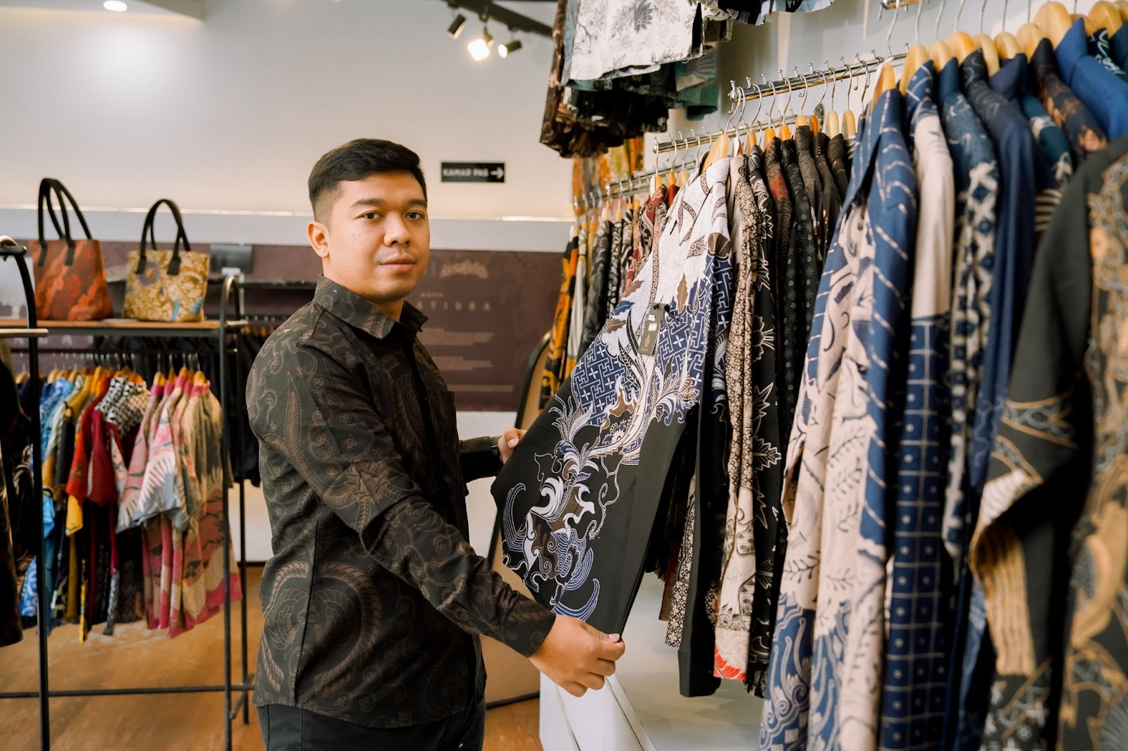 Cerita Kampung Batik Tetap Hidup di Tengah Gempuran Era Modern