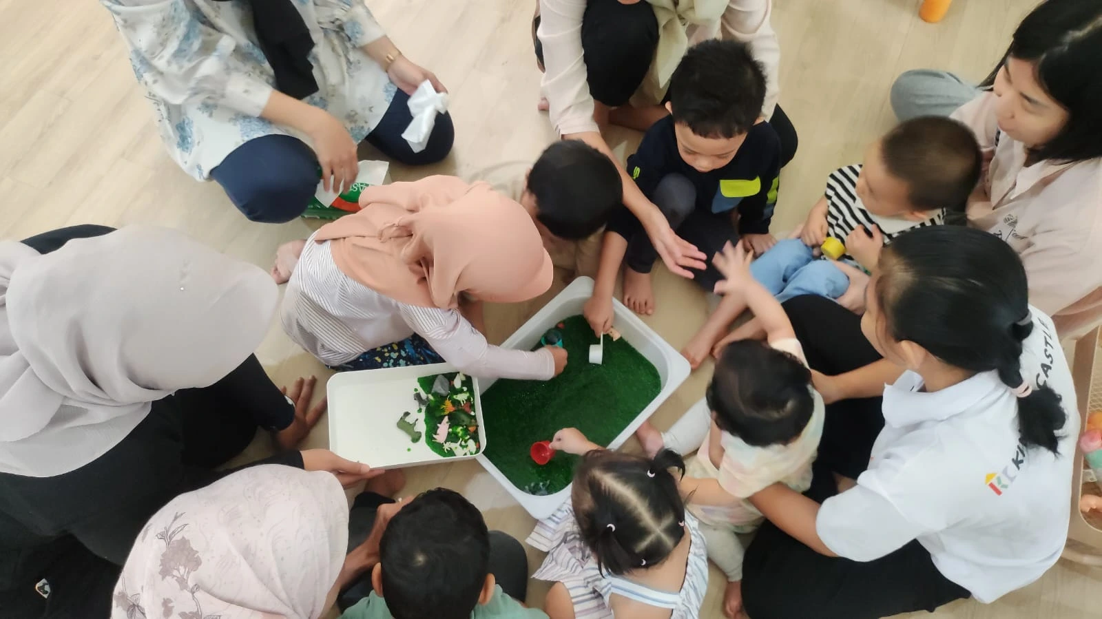 Daycare Masa Kini: Tawarkan Pengasuhan Anak Aman dengan Dukungan Teknologi Canggih