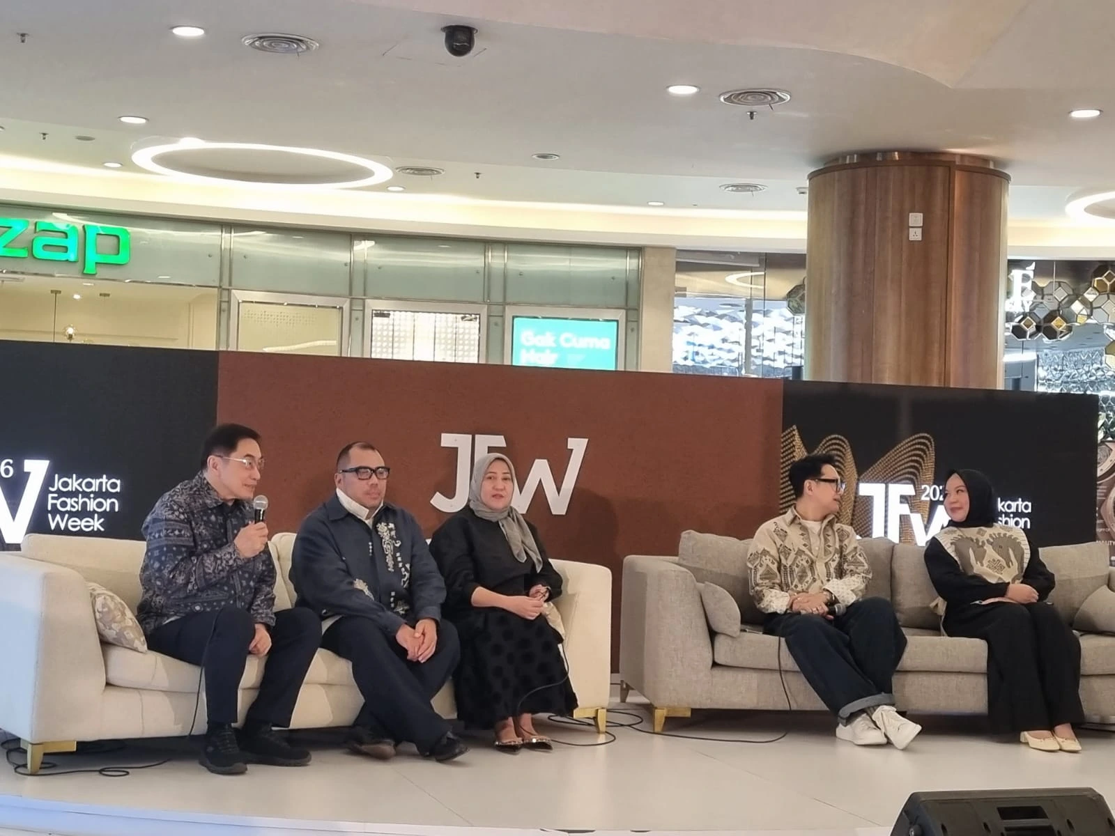 Handaka Santosa, CEO SOGO Indonesia dalam keterangannya di tengah-tengah acara JFW 2026