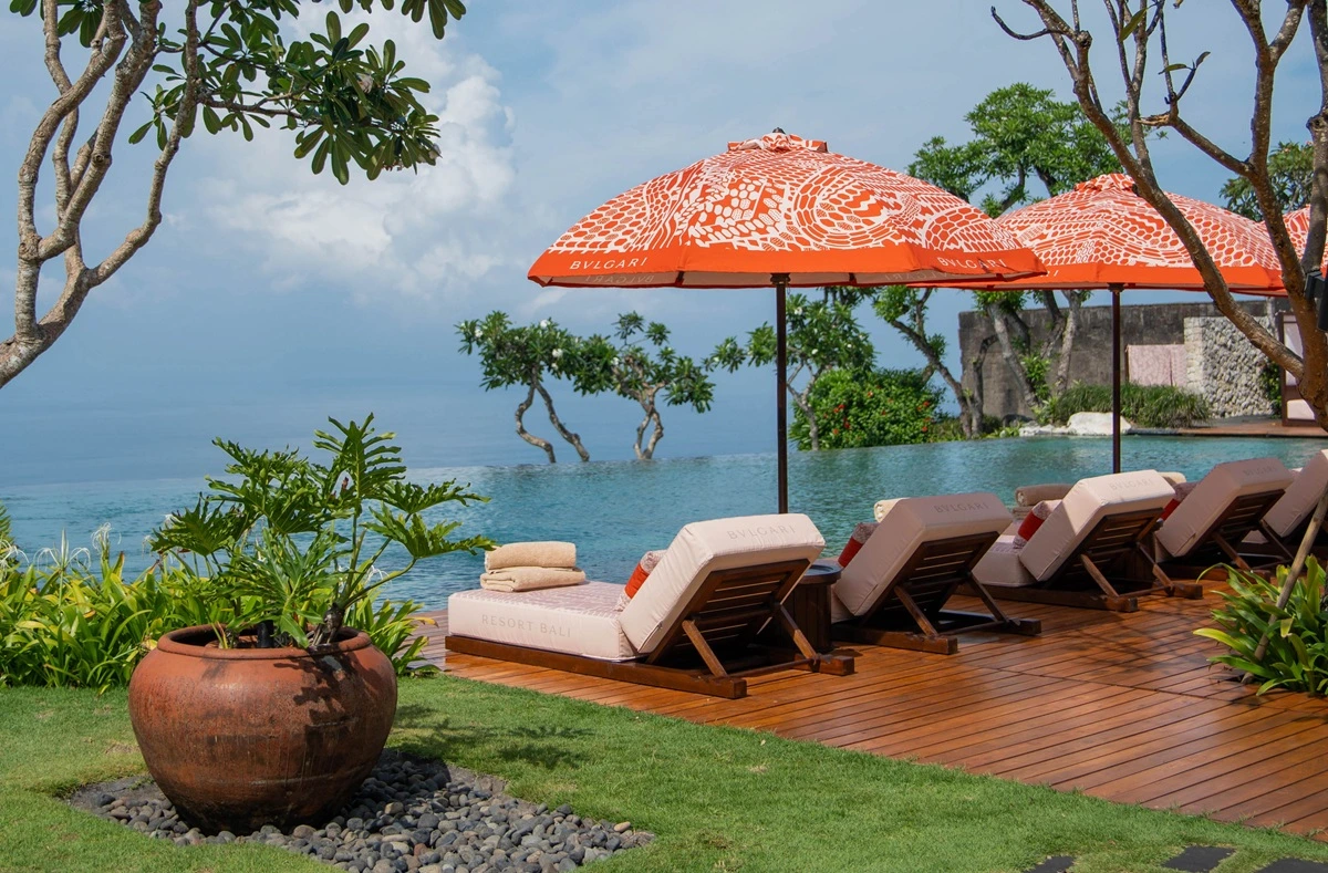 Serpenti Pool Club at Bvlgari Resort Bali
