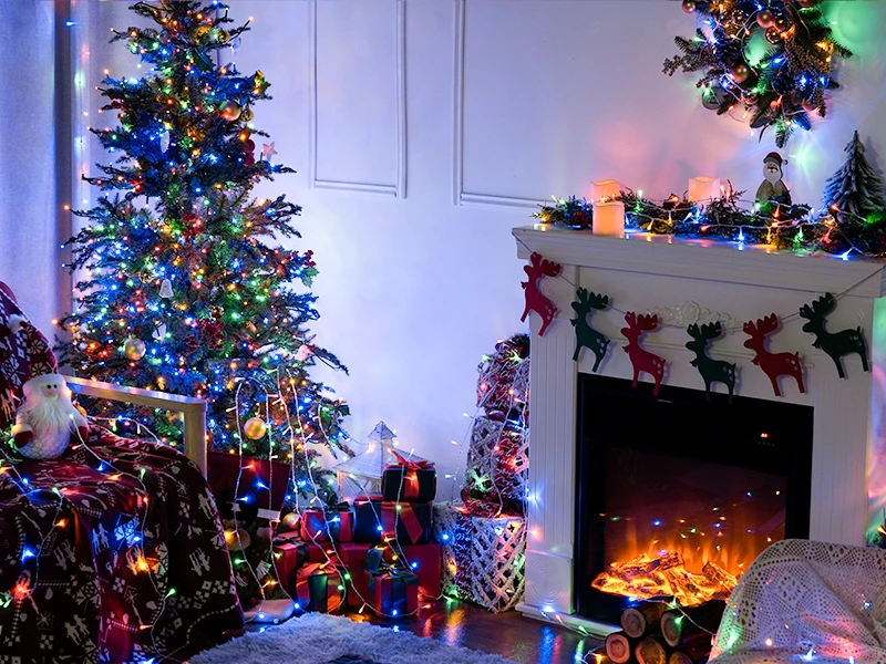 Dekorasi Natal di awal 1900an hingga awal 2000-an penuh warna.