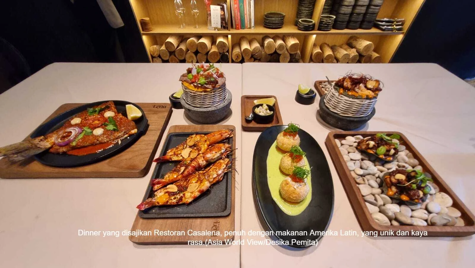 Dinner yang disajikan Restoran Casalena, penuh dengan makanan Amerika Latin, yang unik dan kaya rasa.