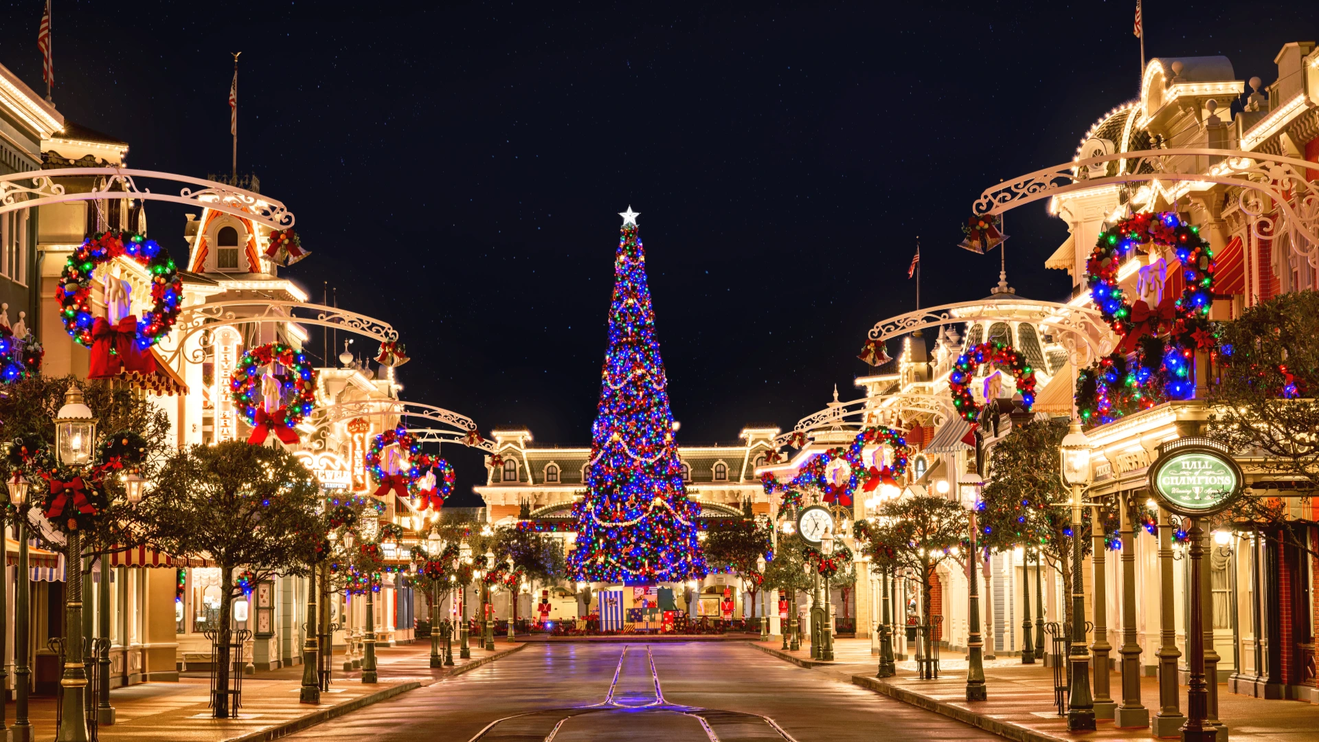 Nostalgic Holiday Fun at Magic Kingdom