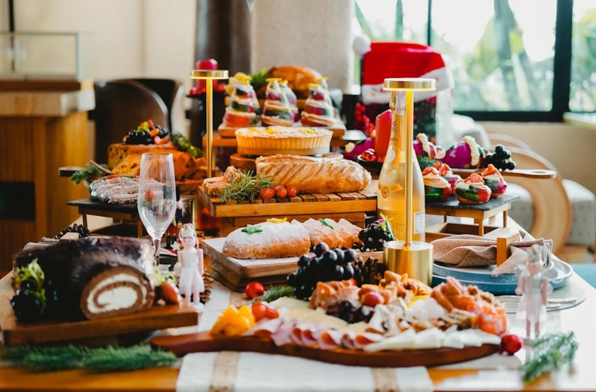 Sajian Menu Natal Elegan, Perpaduan Cita Rasa Internasional dan Sentuhan Bali