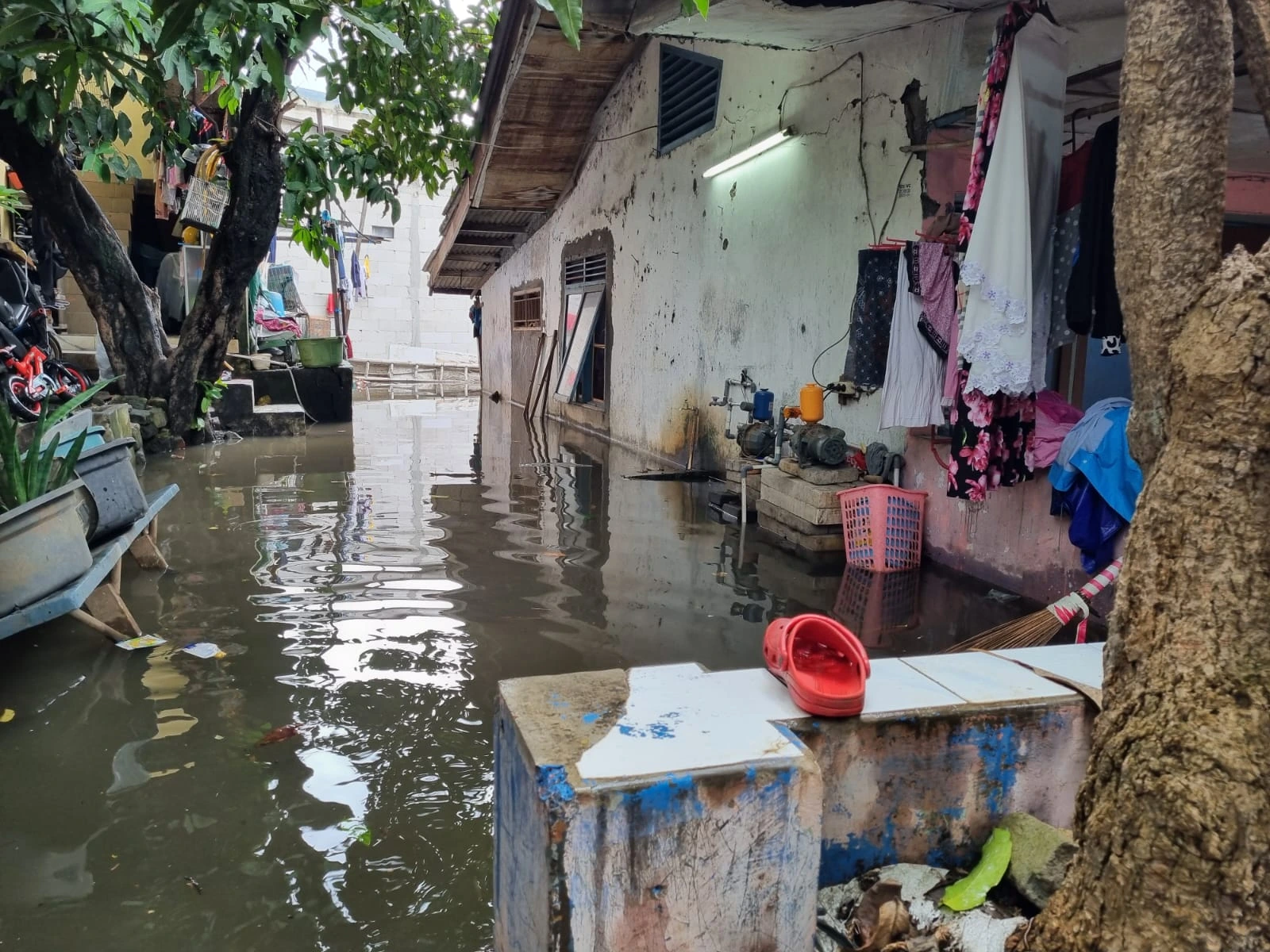Banjir yang menerjang