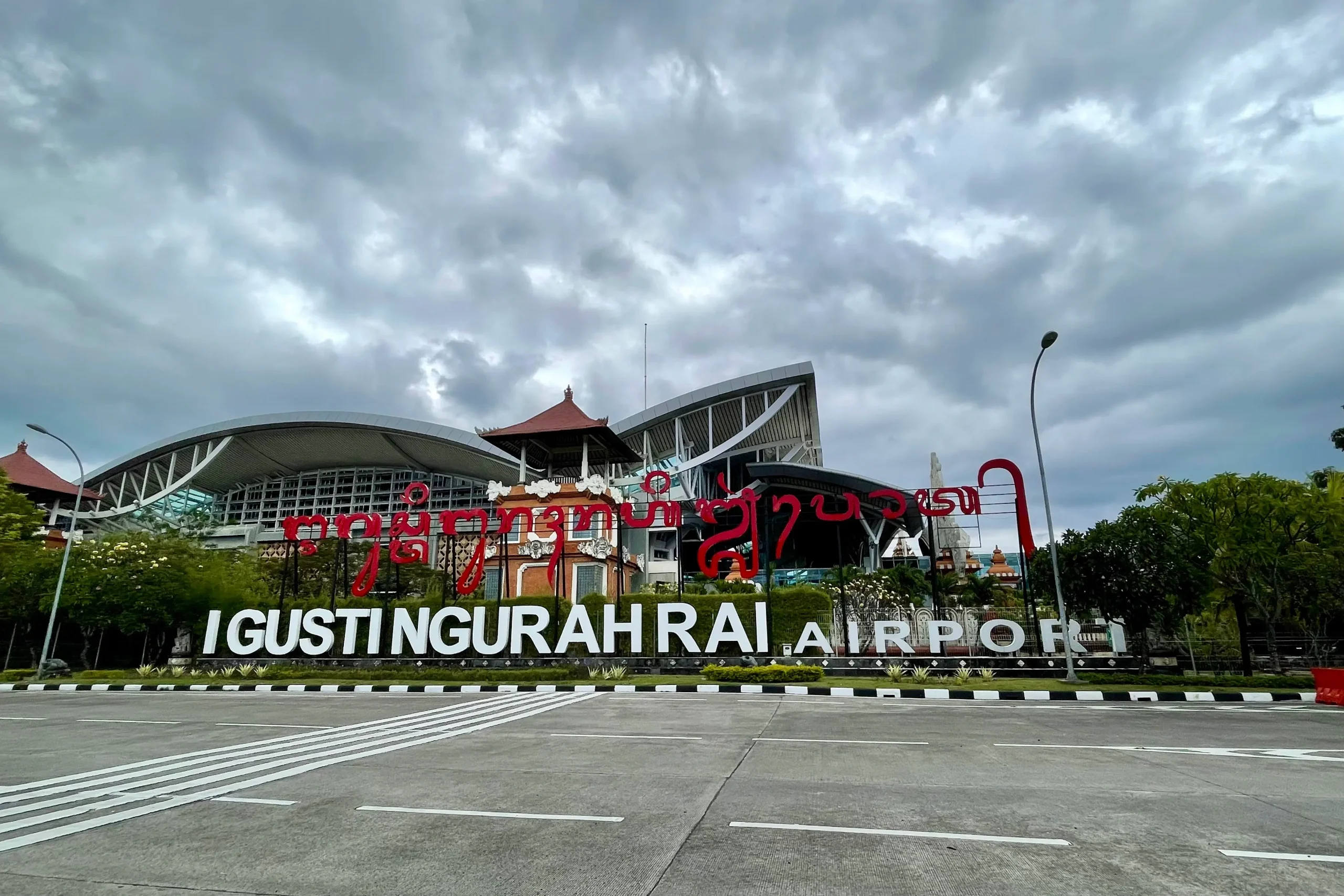 Bandara Internasional Gusti Ngurah Rai, Bali.
