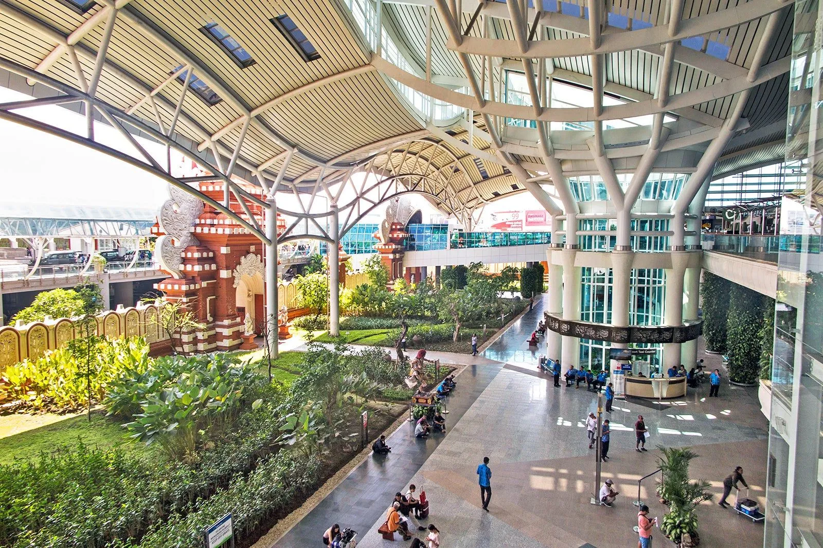 Bali Jadi Transit Hub Internasional di Tengah Konflik Timur Tengah