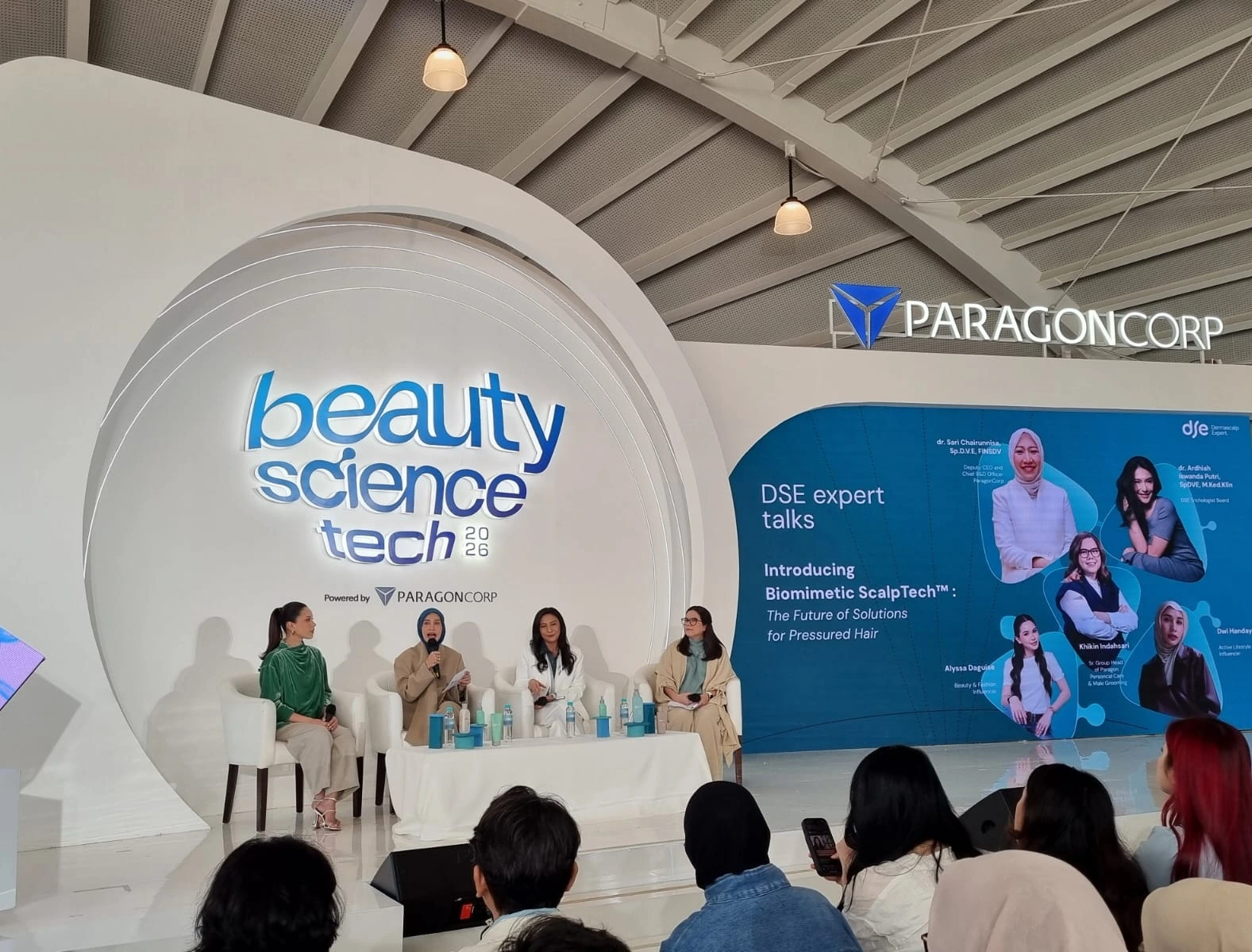 Peluncuran Dermascalp Expert di PIM 3 hari ini, Minggu (25/1/026), menjadi momentum penting bagi industri perawatan kulit kepala di Indonesia