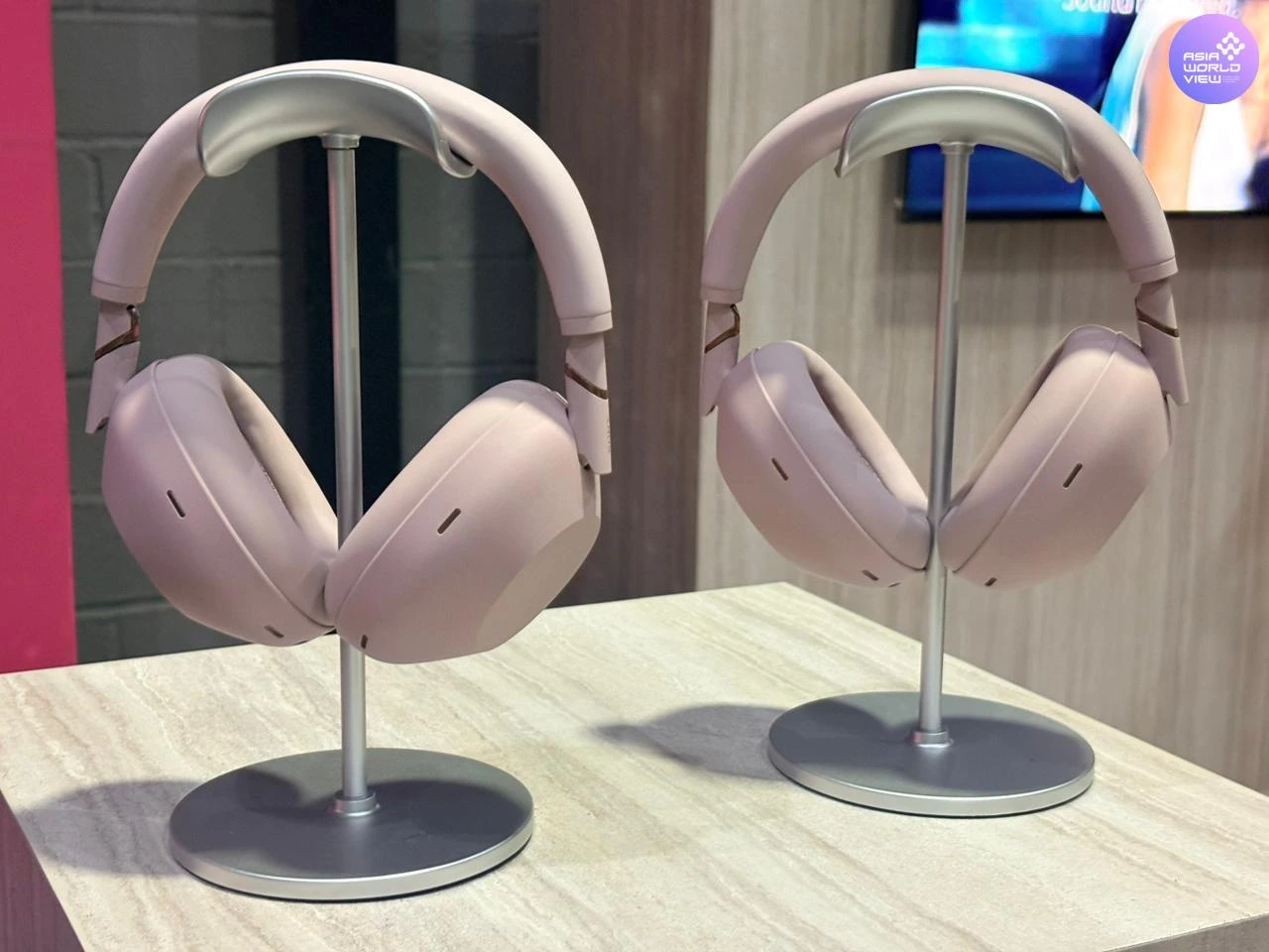 Sony WH-1000XM6 Sand Pink Resmi Mendarat di Indonesia, Harga Mulai Rp5 Juta-an