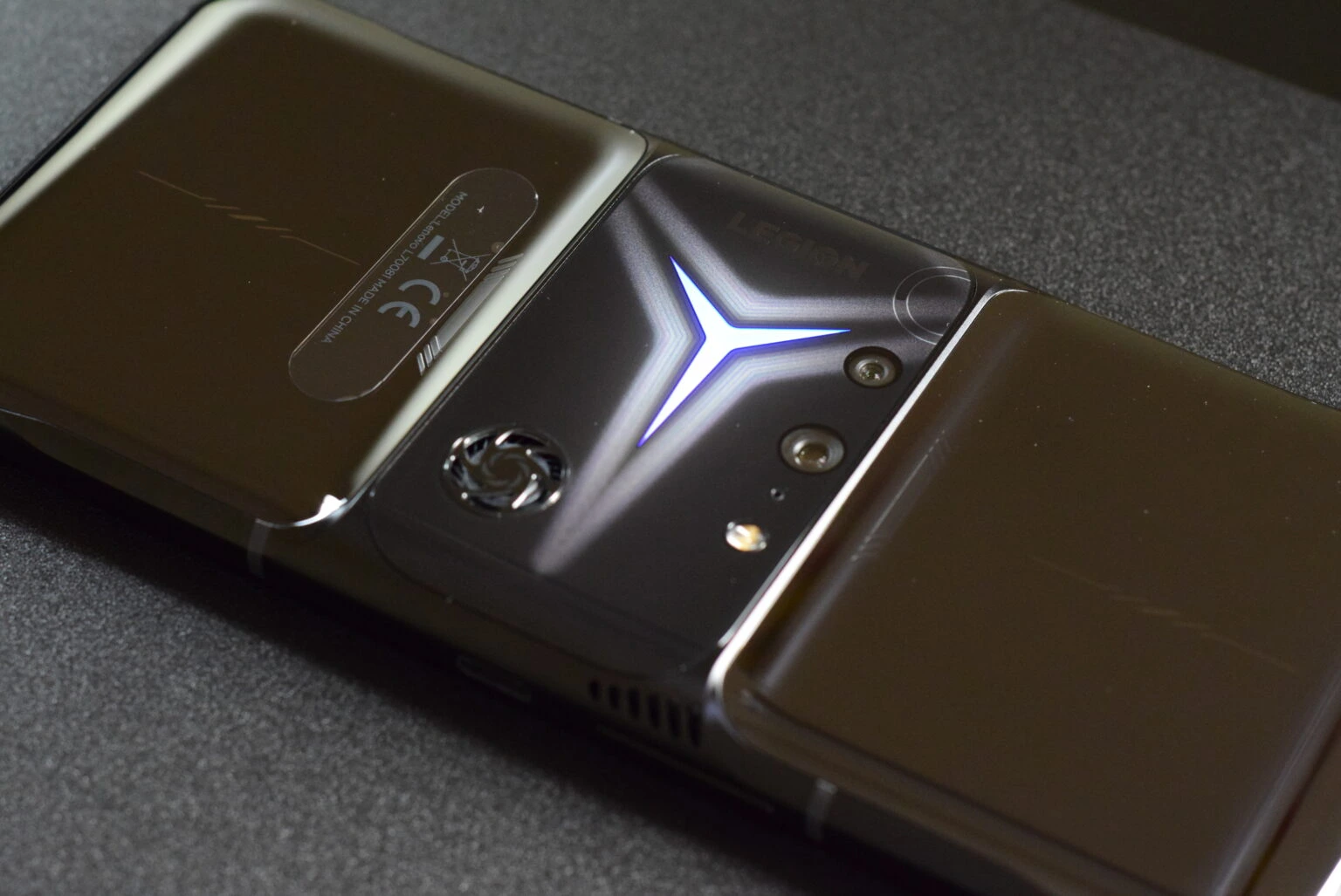 Isyaratkan Rilis Gaming Phone, Lenovo Legion Hadir dengan Desain Lebih Elegan