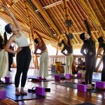 Aktivitas Yoga Stay Zen Bareng HAKU Ajak Gen Z Bergerak Aktif dan Rileks Sejenak