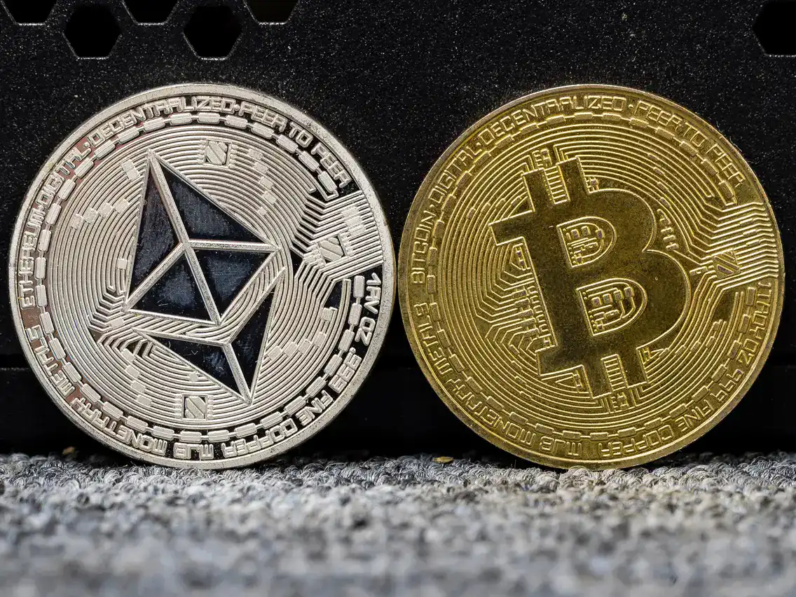 Eth dan Bitcoin