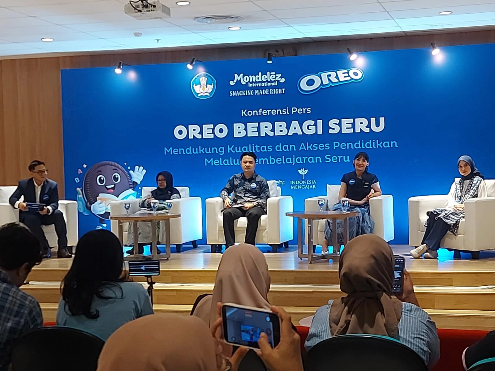 Anggya Kumala, Marketing Director Mondelēz Indonesia dalam konferensi pers Oreo Berbagi Seru, Rabu (22/4/2026).