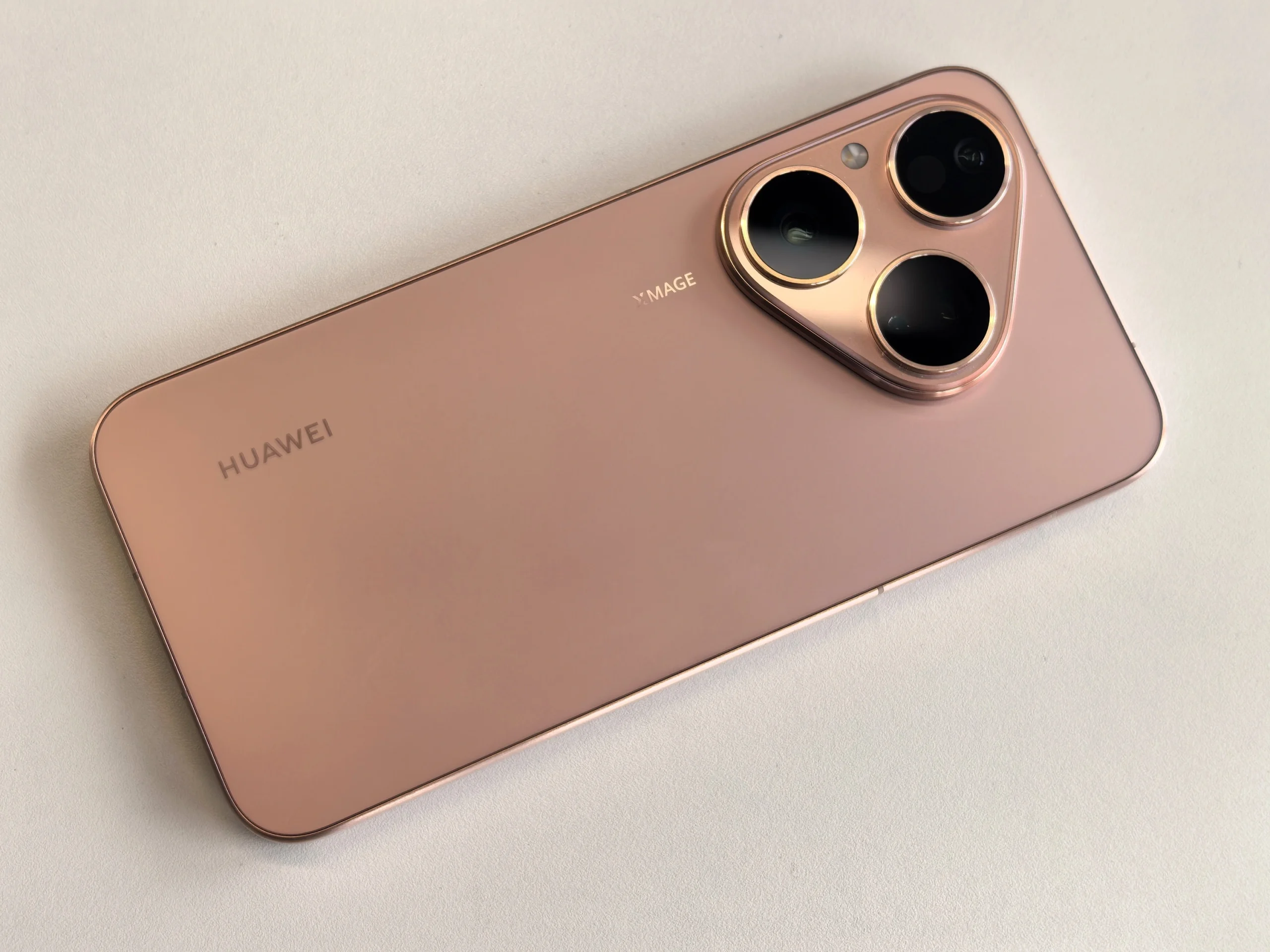 Huawei Pura 100