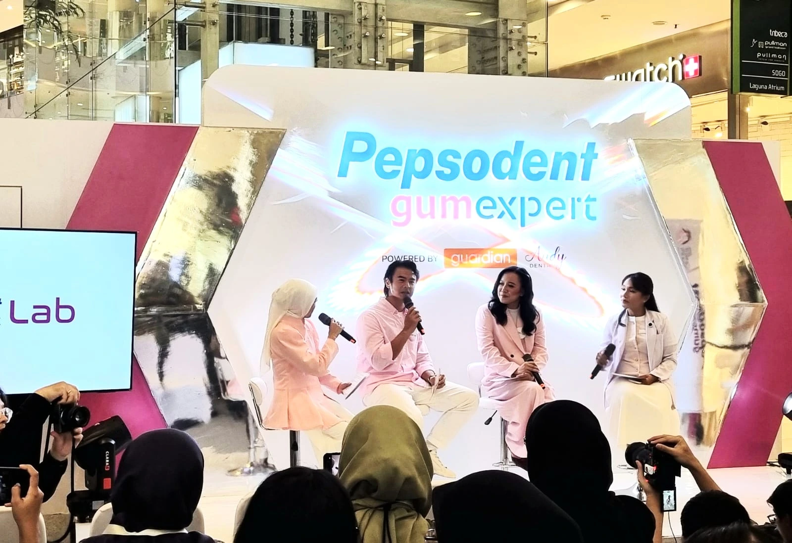 Konferensi Pers Pepsodent Gum ExpertLab: Event Berbasis Sains Pertama di Indonesia yang Ungkap Gusi sebagai Akar Masalah Gigi dan Mulut