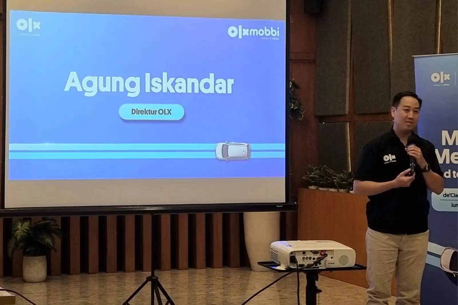 Agung Iskandar, Director OLX.
