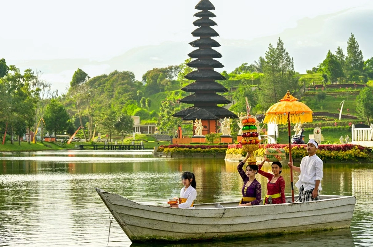 Kemenpar Dorong Open Trip Murah dan Fleksibel untuk Tingkatkan Pariwisata Lokal