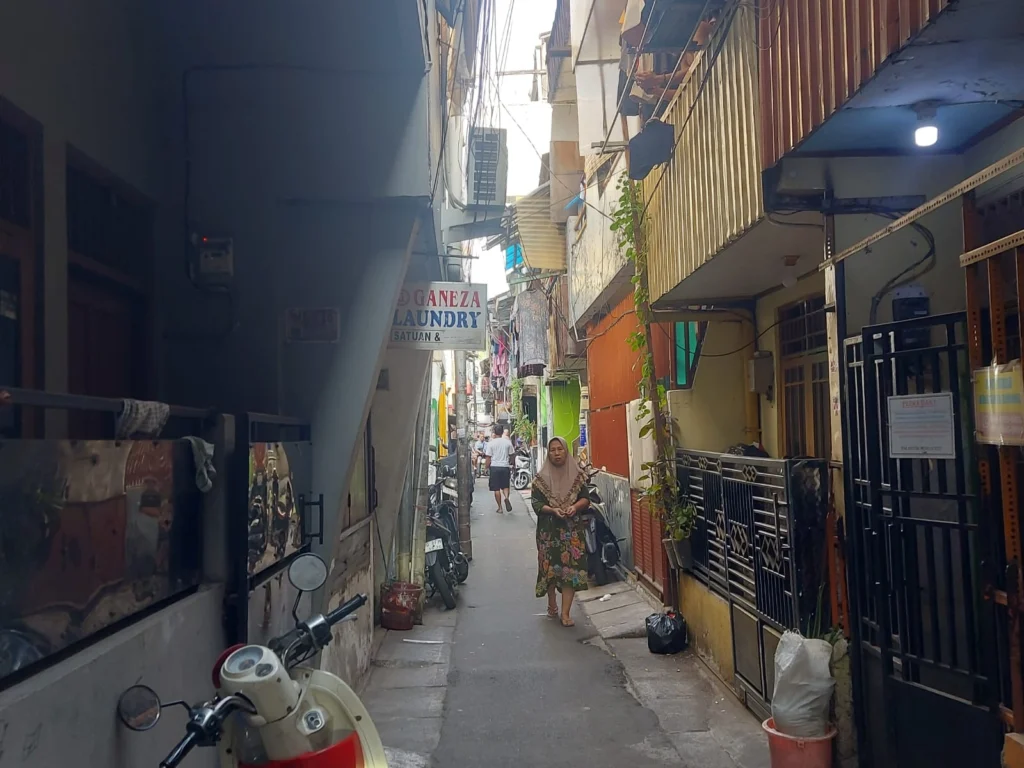 Kawasan padat penduduk di wilayah Jakarta Pusat, Karang Anyar.(Asia World View/Desika Pemita)