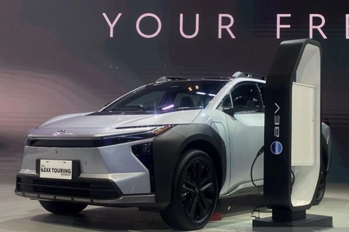 New bZ4X Touring Battery EV.