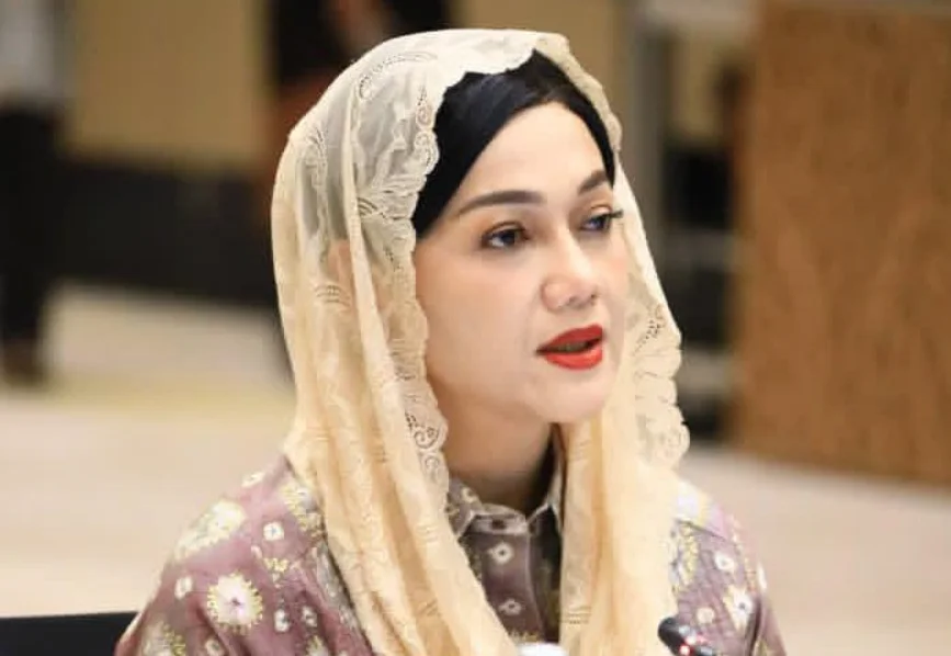 Ketua Dewan Komisioner Otoritas Jasa Keuangan (OJK), Friderica Widyasari Dewi,