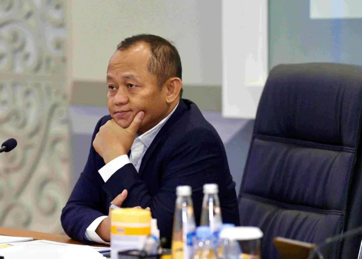 Menteri Perindustrian Muhammad Sarmuj